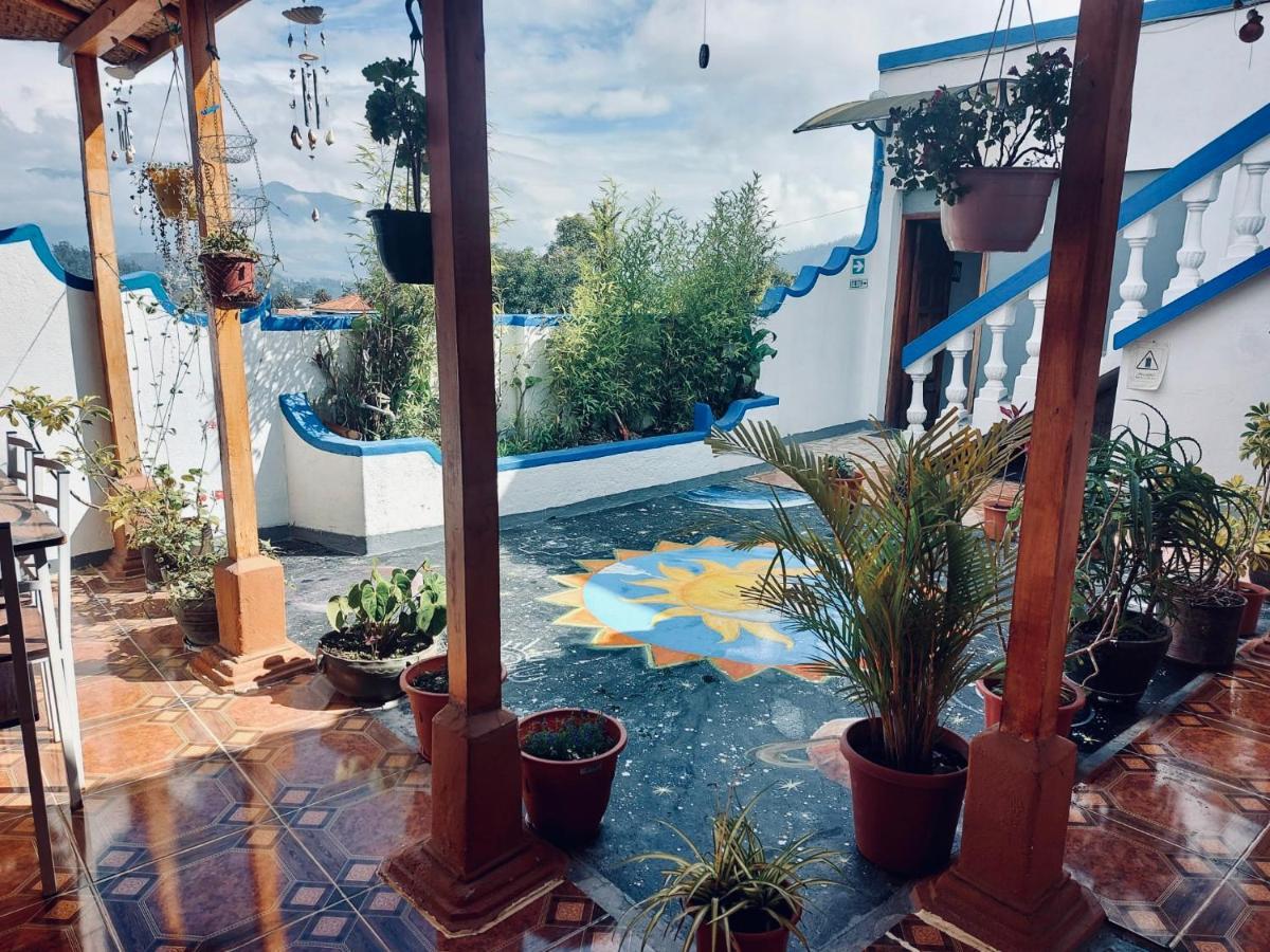 Hostal Chasqui 오타발로 외부 사진